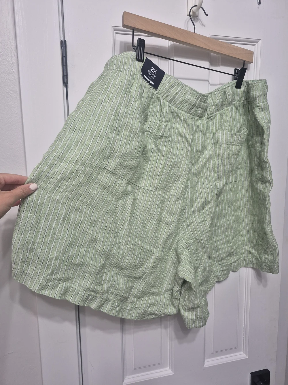 NWT Lands' End Light Green & White Striped Linen-Blend Women's Shorts